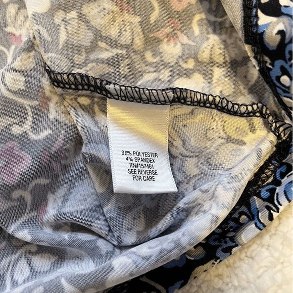 Croft & Barrow Floral Kaleidoscope 3/4 Sleeve Blouse - Picture 7 of 7